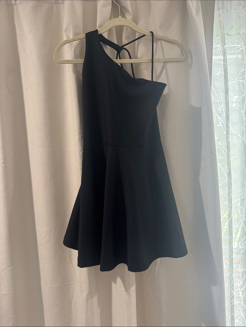 Abercrombie & Fitch Black One-Shoulder Fit & Flare Dress